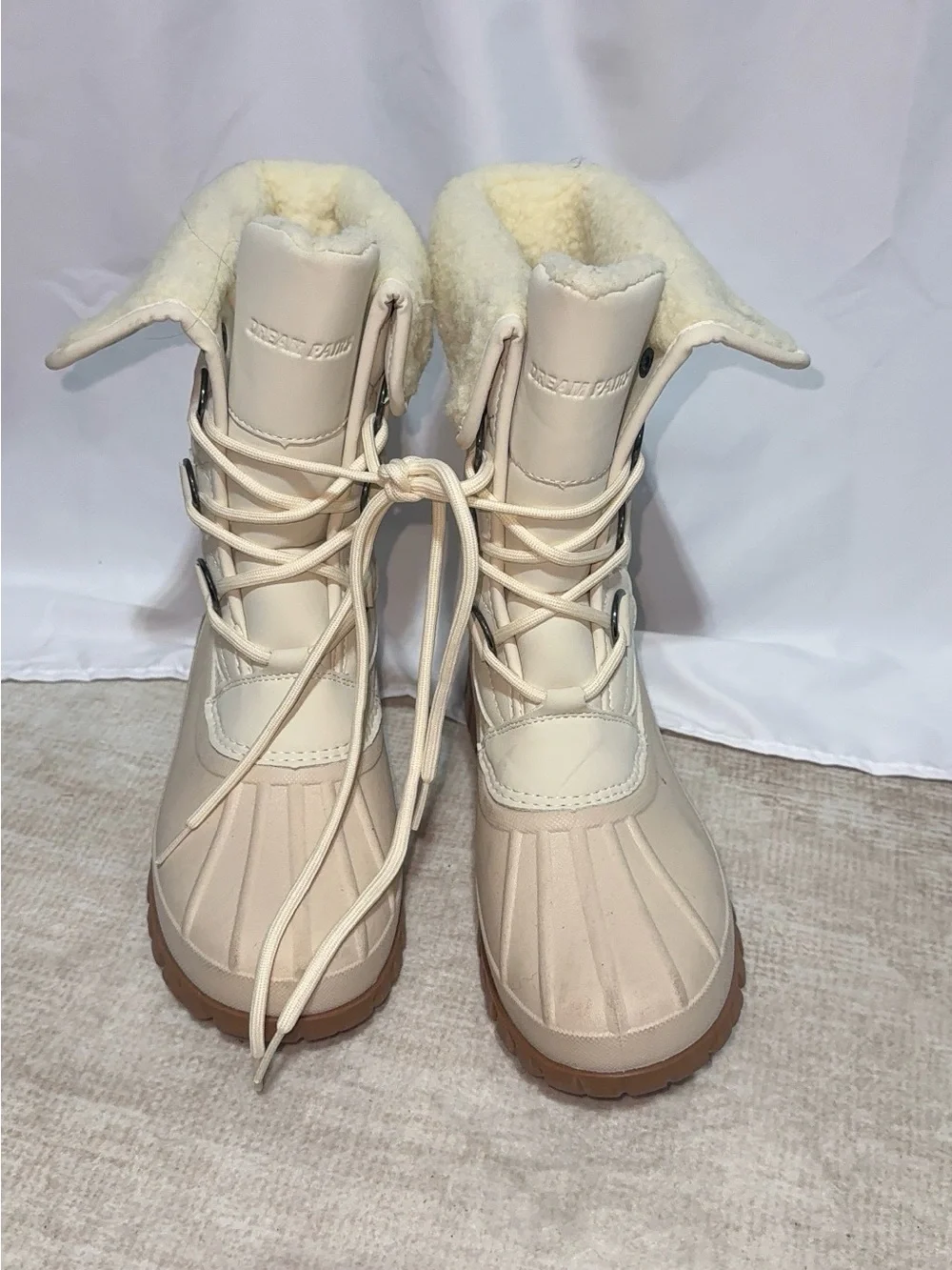 Dream Pairs Cream Waterproof Faux Shearling Lined Duck Snow Boots Size 6